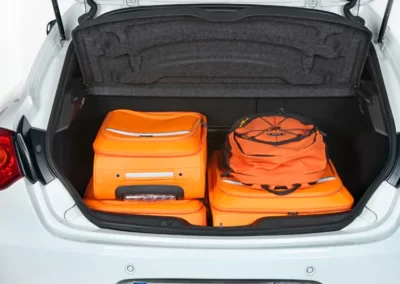 Imagen del Alfa Romeo Giulietta. Renting Alfa Romeo Giulietta barato para particulares.