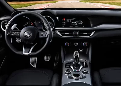 Imagen del Alfa Romeo Stelvio. Renting Alfa Romeo Giulietta barato para particulares.