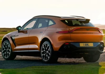 Renting del Aston Martin DBX