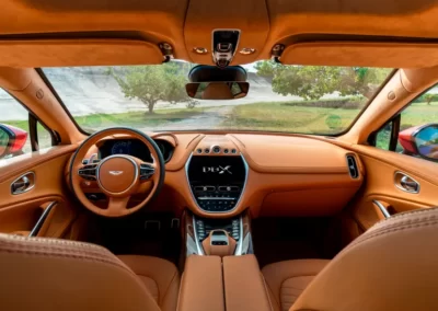 Renting del Aston Martin DBX