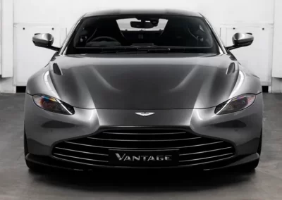 Renting del Aston Martin Vantage