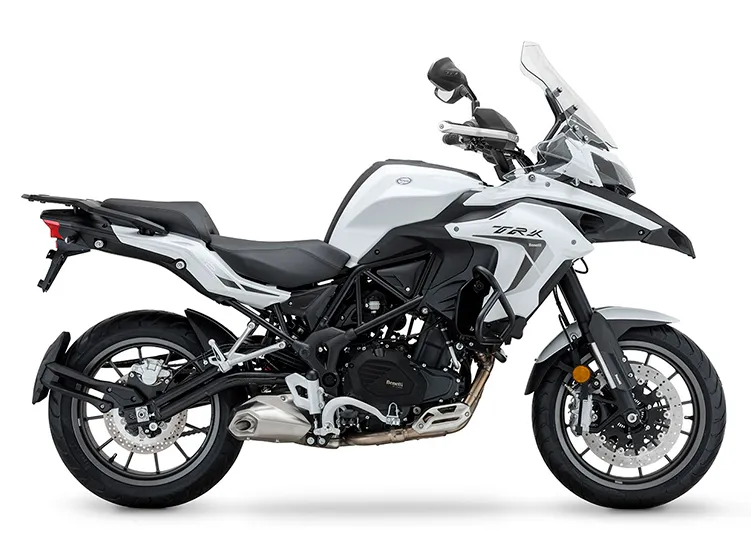 Oferta de moto de renting Benelli TRK 502