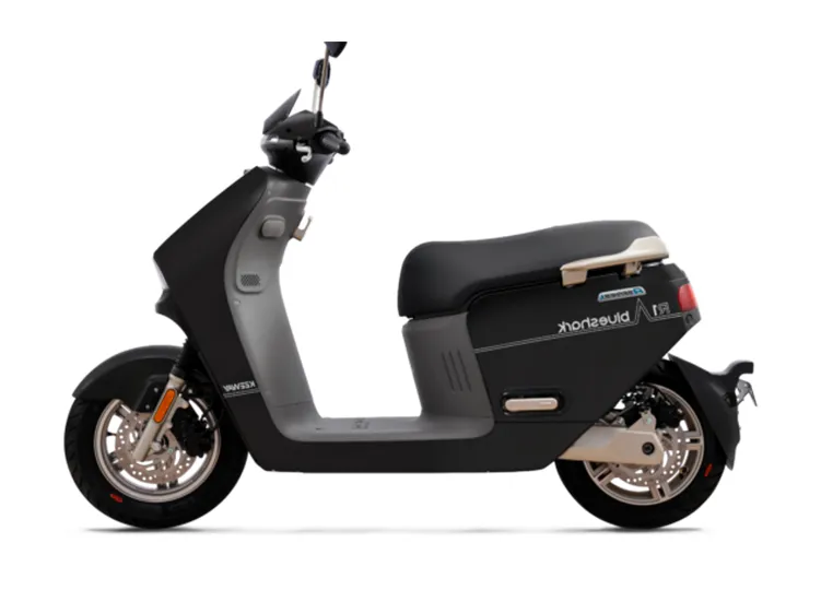 Oferta de moto de renting Keeway Blueshark
