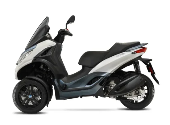 Oferta de moto de renting Piaggio MP3 300