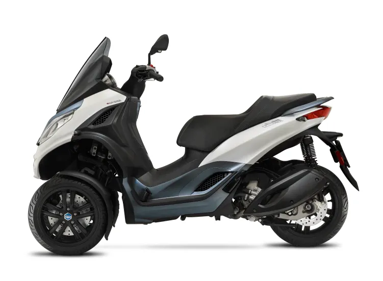 Oferta de moto de renting Piaggio MP3 400